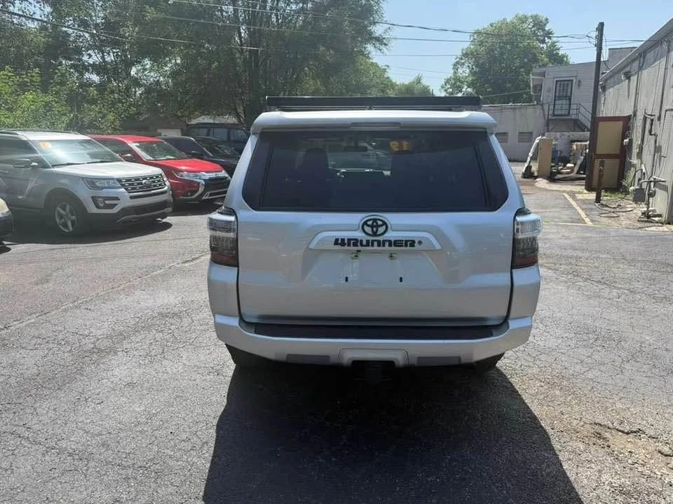 2019 Toyota 4Runner 5th Gen - Image 5 of 10