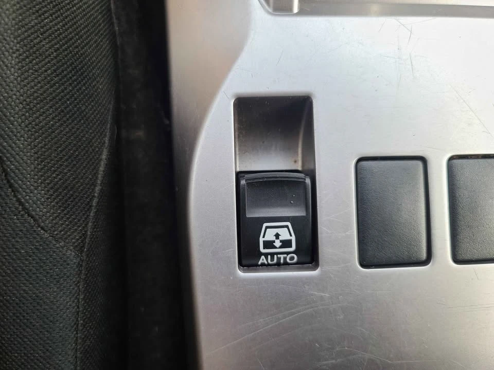 2019 Toyota 4Runner 5th Gen - Image 17 of 18