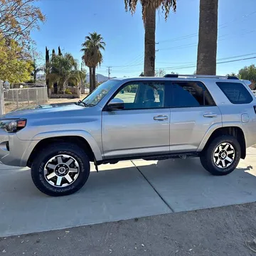2019 Toyota 4Runner SR5 Sport Utility 4D