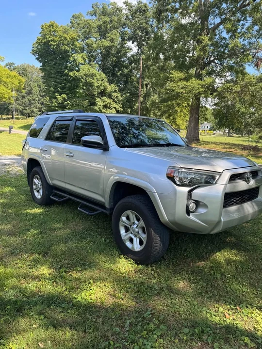 2019 Toyota 4Runner 5th Gen - Image 9 of 10
