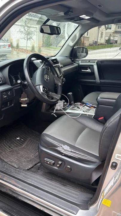 2019 Toyota 4Runner 5th Gen - Image 9 of 11