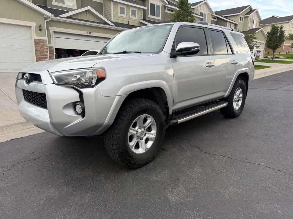 2019 Toyota 4Runner 5th Gen - Image 4 of 11