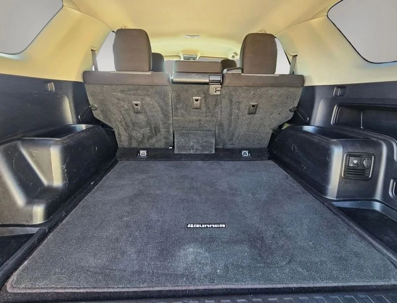 2019 Toyota 4Runner 5th Gen - Image 11 of 20