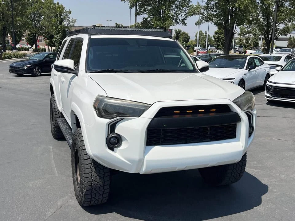 2019 Toyota 4Runner 5th Gen - Image 4 of 19