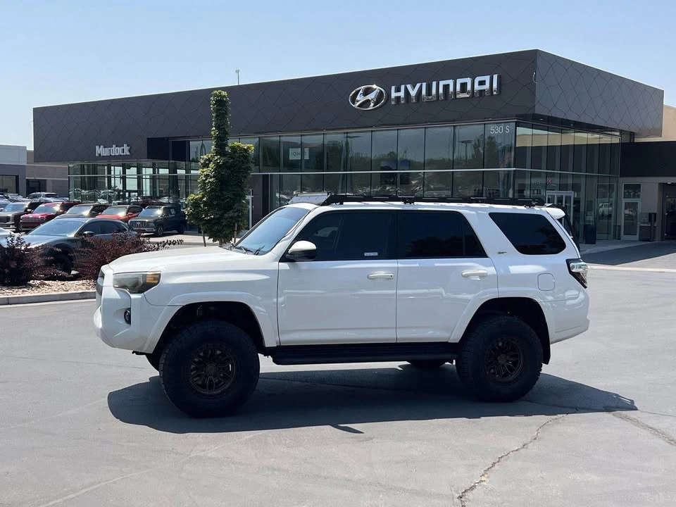 2019 Toyota 4Runner 5th Gen - Image 5 of 19