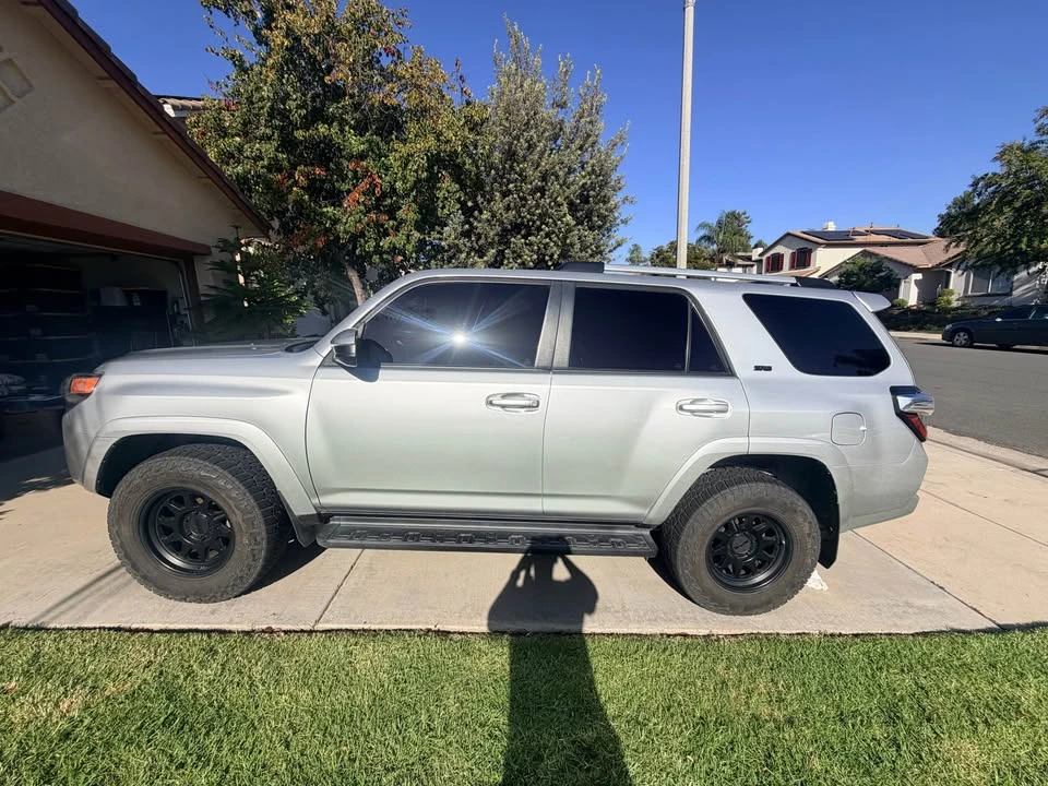 2019 Toyota 4Runner 5th Gen - Image 8 of 17