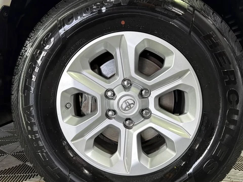 2019 Toyota 4Runner 5th Gen - Image 3 of 13