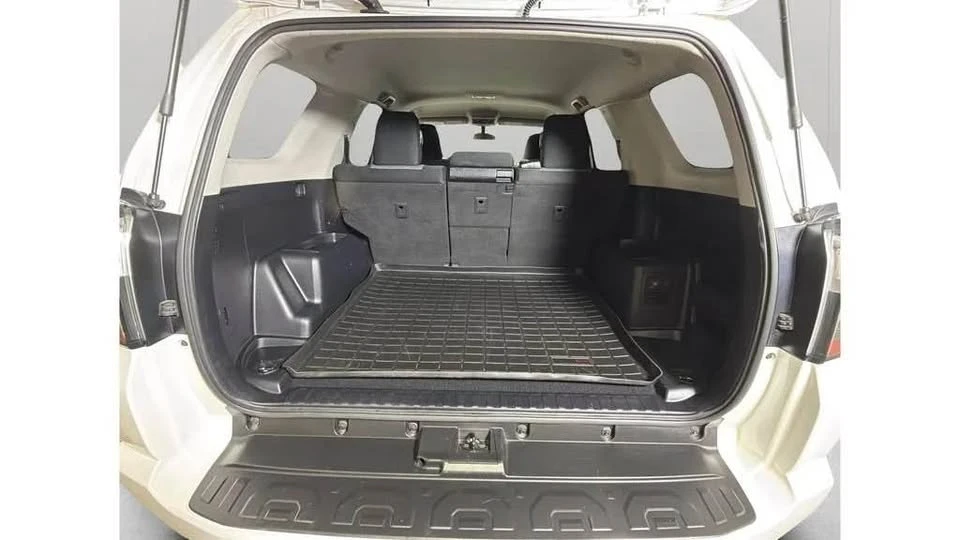 2019 Toyota 4Runner 5th Gen - Image 8 of 13