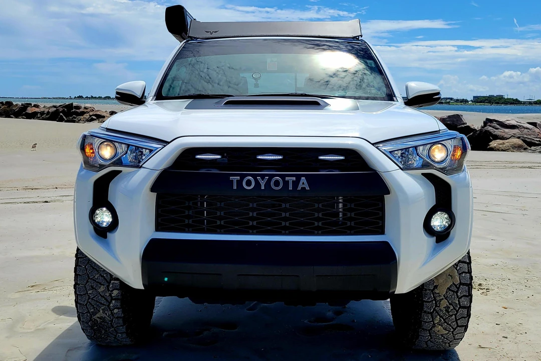 2019 Toyota 4Runner 5th Gen - Image 2 of 31