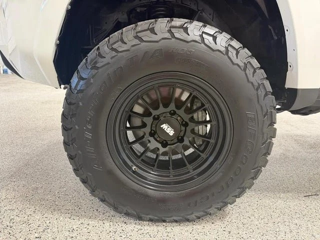 2019 Toyota 4Runner 5th Gen - Image 5 of 16