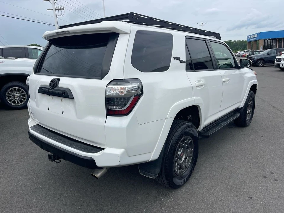 2019 Toyota 4Runner 5th Gen - Image 5 of 12