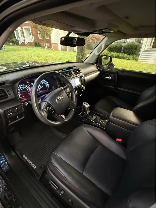 2019 Toyota 4Runner 5th Gen - Image 10 of 15