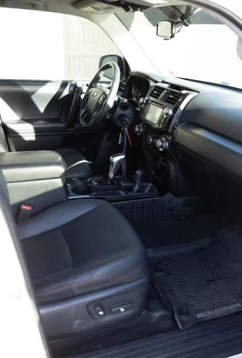 2019 Toyota 4Runner 5th Gen - Image 8 of 10