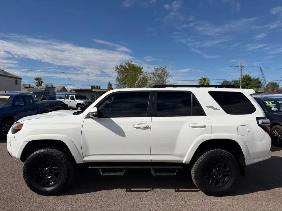 2019 Toyota 4Runner 5th Gen - Image 5 of 14