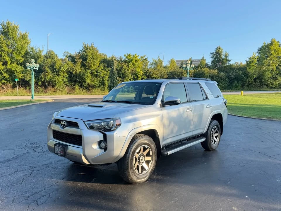 2019 Toyota 4Runner 5th Gen - Image 2 of 15