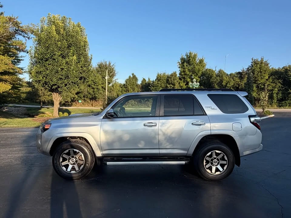 2019 Toyota 4Runner 5th Gen - Image 6 of 15