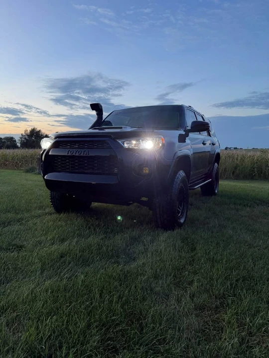 2019 Toyota 4Runner 5th Gen - Image 2 of 11