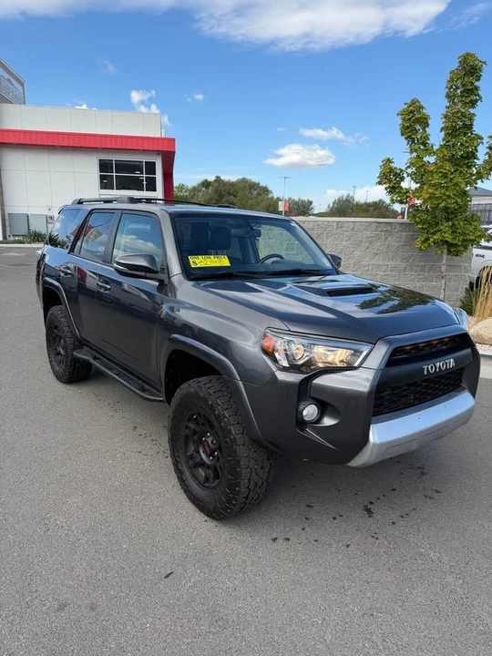 2019 Toyota 4Runner 5th Gen - Image 3 of 18