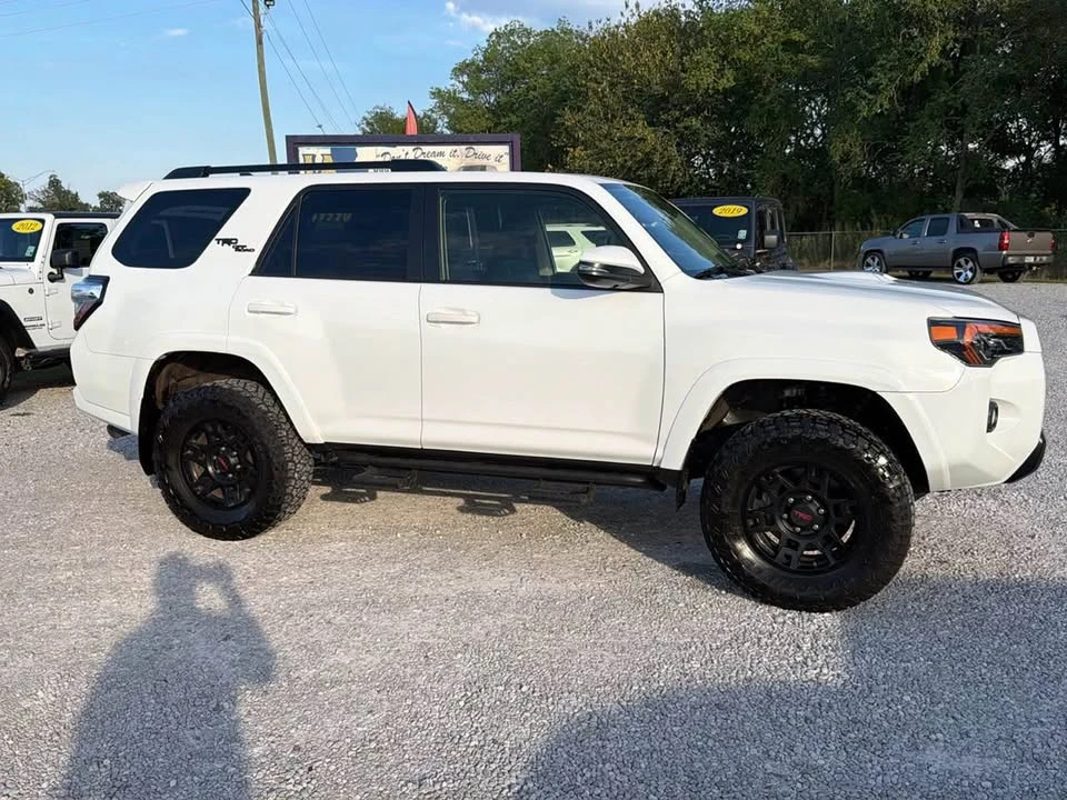 2019 Toyota 4Runner 5th Gen - Image 3 of 20