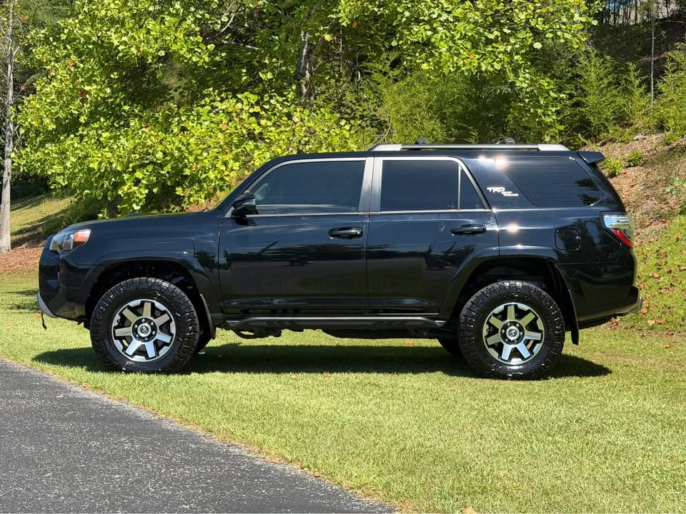 2019 Toyota 4Runner 5th Gen - Image 7 of 20