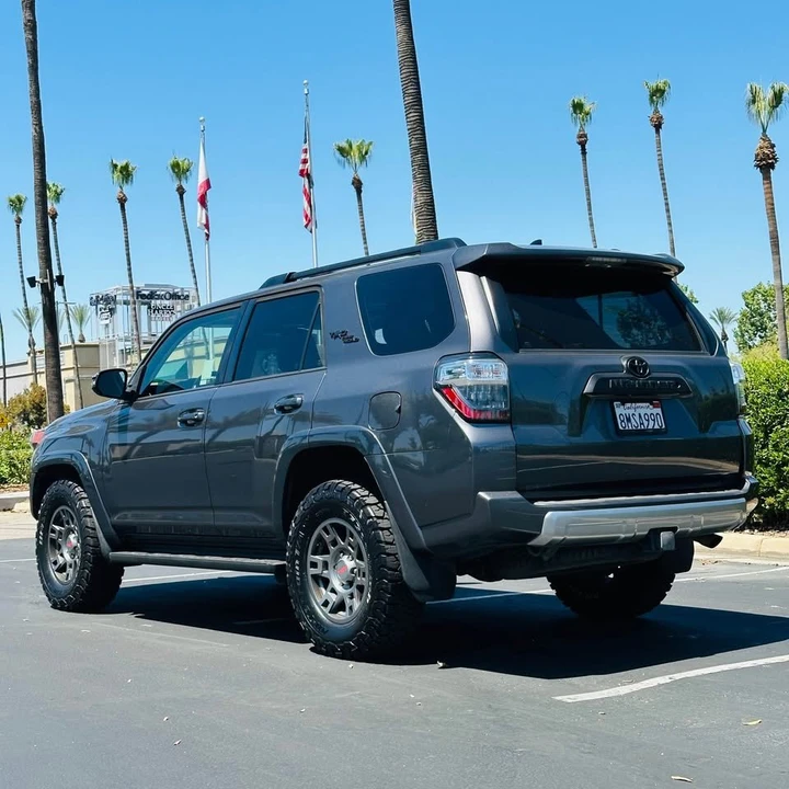 2019 Toyota 4Runner 5th Gen - Image 4 of 19