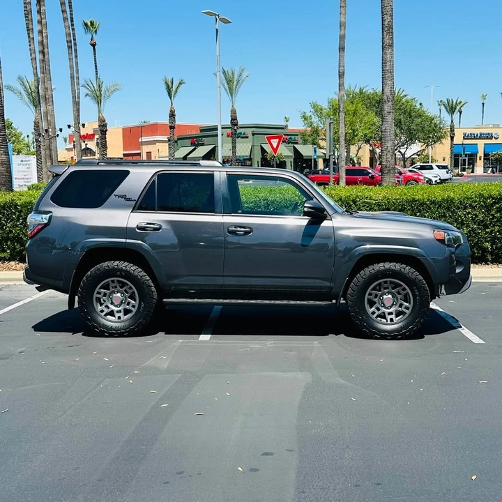 2019 Toyota 4Runner 5th Gen - Image 7 of 19