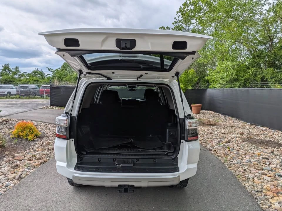 2019 Toyota 4Runner 5th Gen - Image 10 of 17