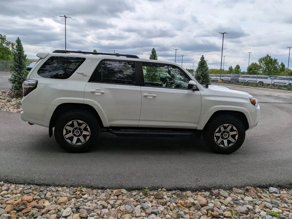2019 Toyota 4Runner 5th Gen - Image 5 of 17