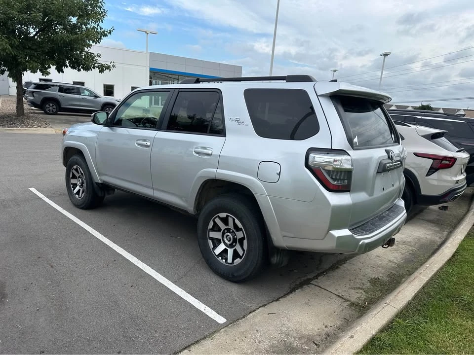 2019 Toyota 4Runner 5th Gen - Image 4 of 7