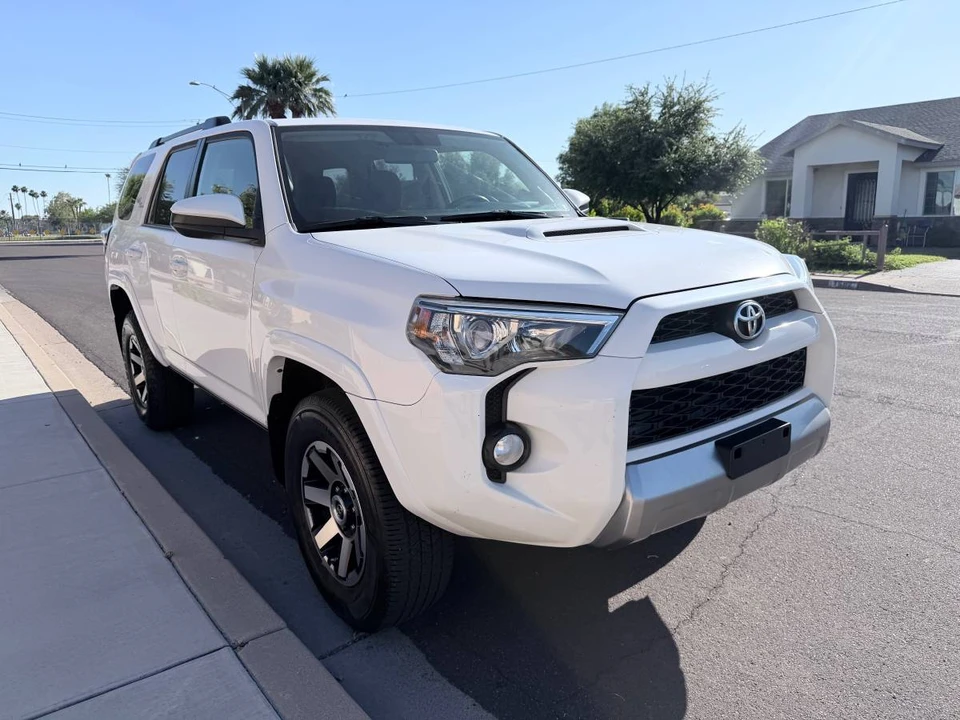 2019 Toyota 4Runner - Image 2 of 21