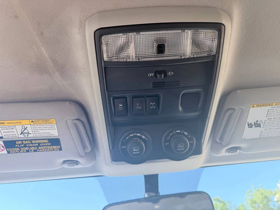 2019 Toyota 4Runner - Image 17 of 21