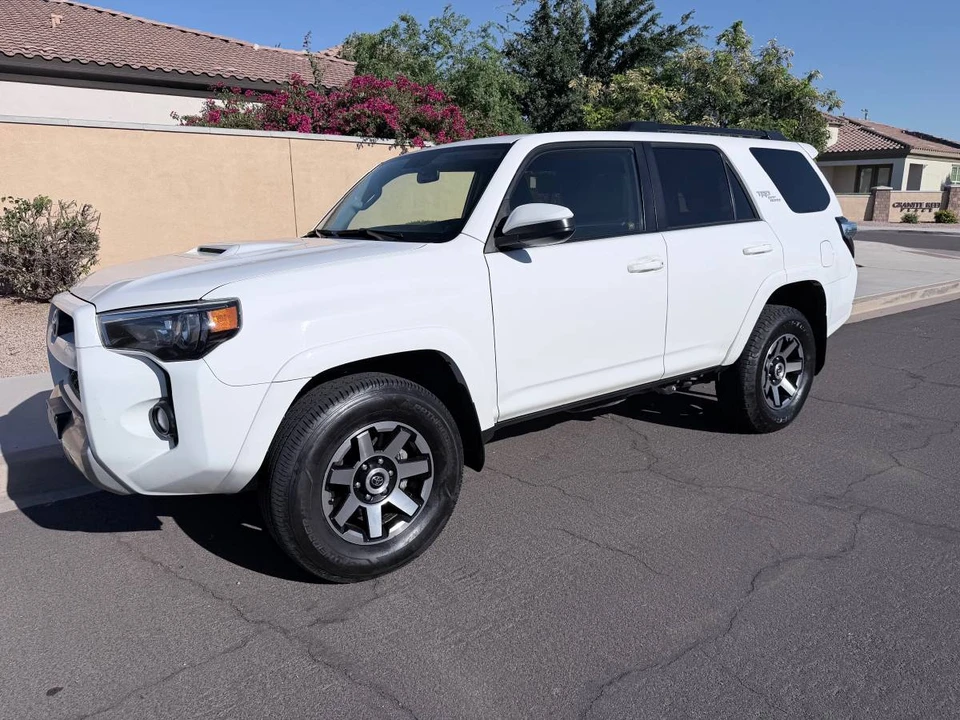 2019 Toyota 4Runner - Image 4 of 21