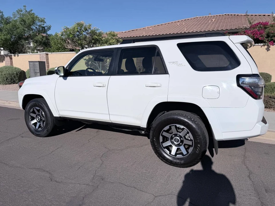 2019 Toyota 4Runner - Image 6 of 21