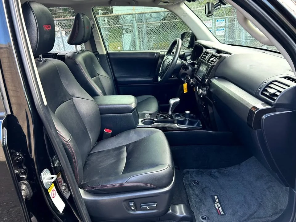 2019 Toyota 4Runner 5th Gen - Image 17 of 18