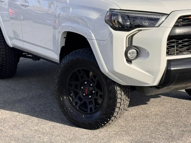 2019 Toyota 4Runner 5th Gen - Image 4 of 12