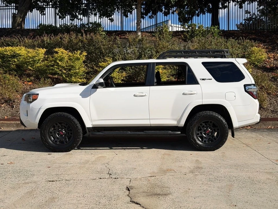 2019 Toyota 4Runner 5th Gen - Image 9 of 21