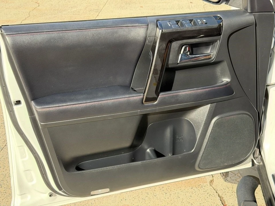 2019 Toyota 4Runner 5th Gen - Image 14 of 21
