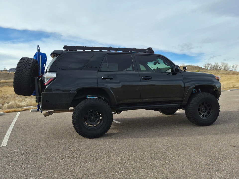 2019 Toyota 4Runner 5th Gen - Image 17 of 31