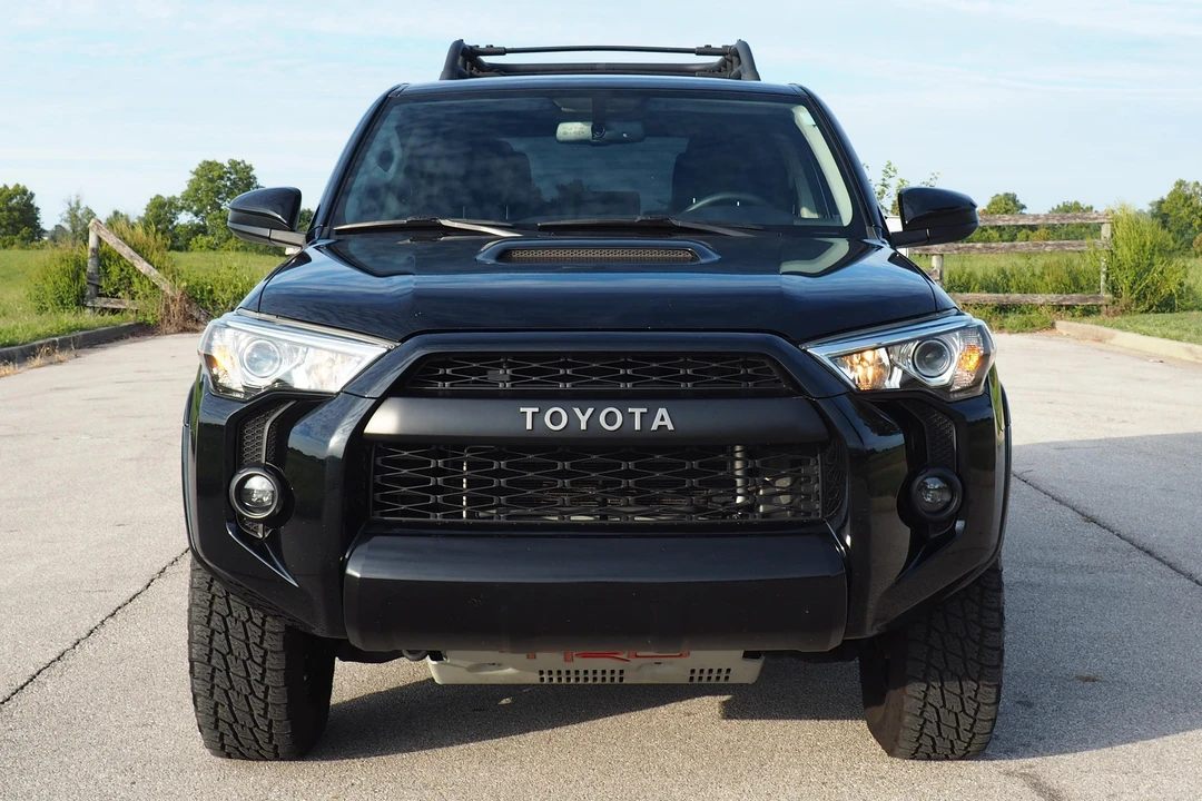 2019 Toyota 4Runner 5th Gen - Image 2 of 12