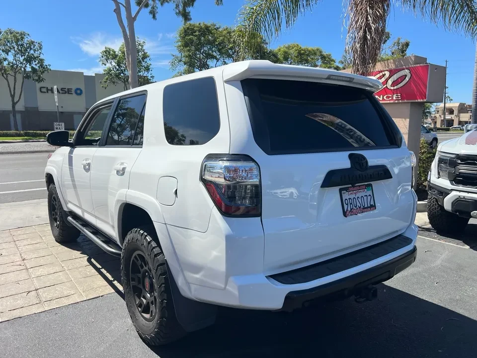 2019 Toyota 4Runner 5th Gen - Image 8 of 9