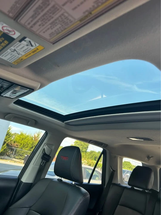 2019 Toyota 4Runner 5th Gen - Image 9 of 11