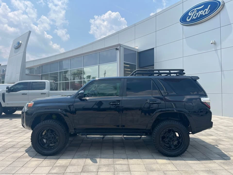 2019 Toyota 4Runner 5th Gen - Image 2 of 19