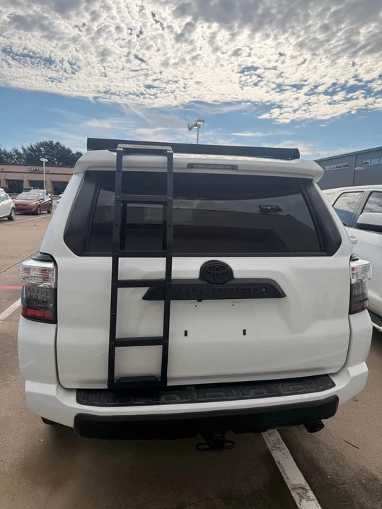 2019 Toyota 4Runner 5th Gen - Image 10 of 11
