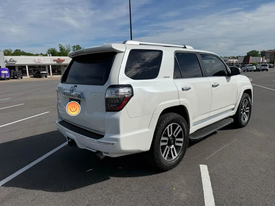 2019 Toyota 4Runner 5th Gen - Image 10 of 12