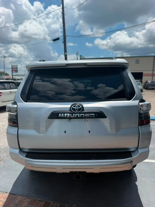 2019 Toyota 4Runner 5th Gen - Image 3 of 11