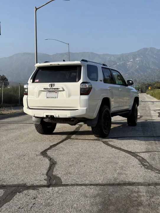 2019 Toyota 4Runner 5th Gen - Image 6 of 7