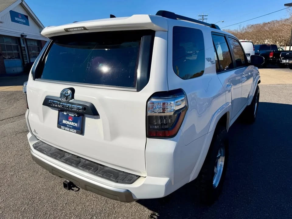 2019 Toyota 4Runner 5th Gen - Image 5 of 20