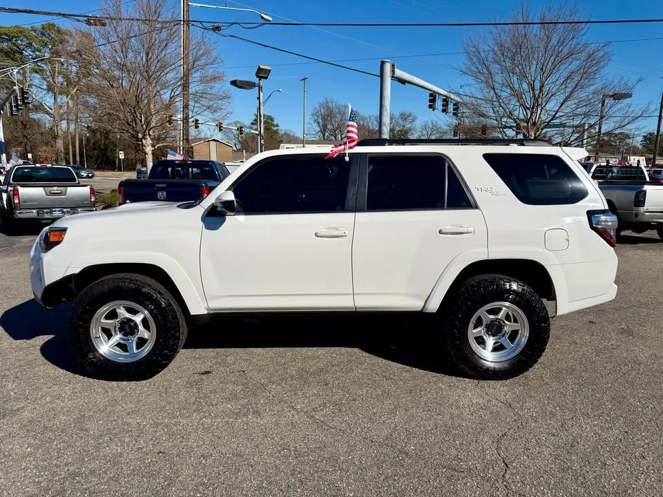 2019 Toyota 4Runner 5th Gen - Image 2 of 20