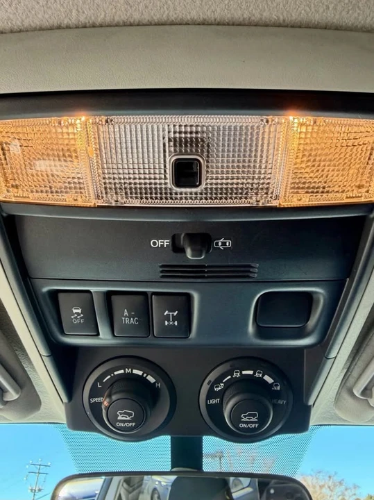 2019 Toyota 4Runner 5th Gen - Image 16 of 20