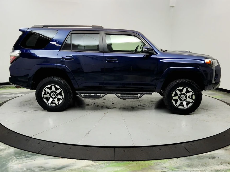 2019 Toyota 4Runner 5th Gen - Image 4 of 12